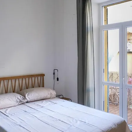 Casa B11 - Bilocale Moderno A San Donato, *